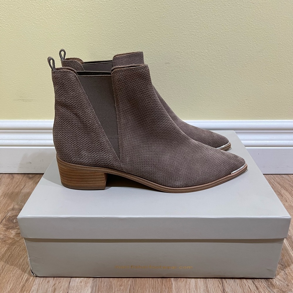 🎉NEW🎉 Marc Fisher LTD Yale Chelsea Boot!!